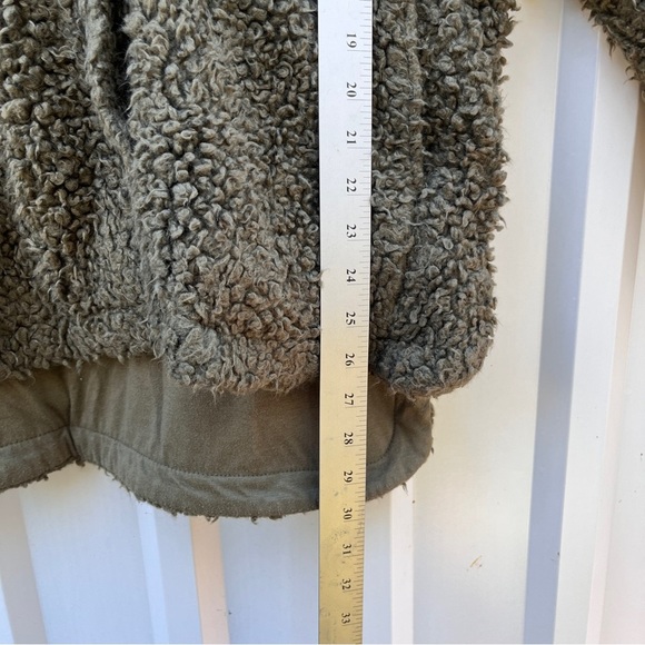 Urban Outfitters Palmer Sherpa Shirt Jacket Sweater Green Womens Small S - Picture 9 of 16